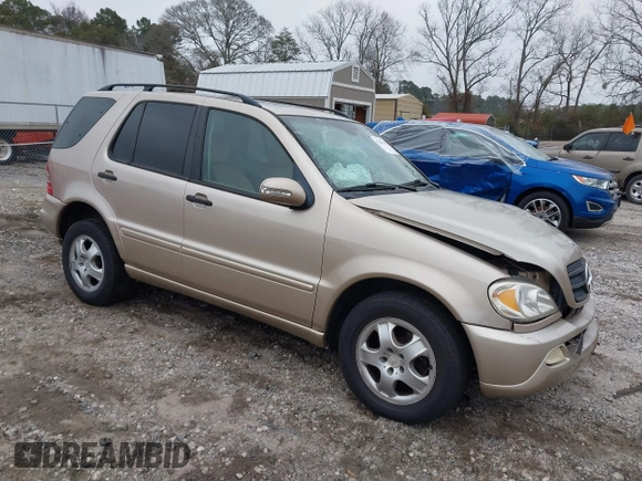 2003 Mercedes-Benz M-Class 3.2L with VIN 4JGAB54E43A383811, listed as a IAAI auction lot 41204136 with 209,327 mi miles. Bid and sale history available at carsss.com. Image 1.