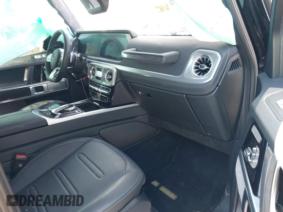 2024 Mercedes-Benz G 550 with VIN W1NYC6BJ6RX510367, listed as a IAAI auction lot 41894397 with 4,886 mi miles and . Bid and sale history available at DreamBid. Image 5.