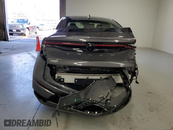 2024 Toyota Crown XLE z VIN JTDAAAAF6R3029685, wystawiony jako Copart lot #85633104 z przebiegiem 11 849 mil mil oraz Czysty tytuł • Clean title. Historia ofert i sprzedaży dostępna na DreamBid. Obrazek 6.