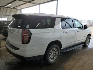 2021 Chevrolet Suburban LS with VIN 1GNSKBKDXMR303892, listed as a Copart auction lot 60840085 with 385,639 mi miles and Clean title. Bid and sale history available at DreamBid. Image 3.