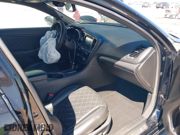 2015 Kia Optima SX Turbo with VIN 5XXGR4A62FG419859, listed as a IAAI auction lot 41805481 with 166,602 mi miles. Bid and sale history available at carsss.com. Image 5.