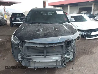 2023 Chevrolet Traverse RS z VIN 1GNEVJKW9PJ315101, wystawiony jako IAAI lot #41435953 z przebiegiem 24 264 mil mil oraz . Historia ofert i sprzedaży dostępna na DreamBid. Obrazek 13.