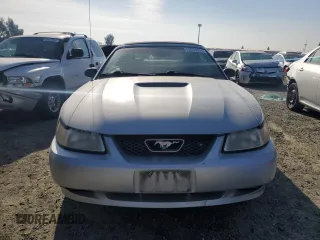 2000 Ford Mustang with VIN 1FAFP4441YF169212, listed as a Copart auction lot 83666634 with 114,252 mi miles and Clean Title. Bid and sale history available at carsss.com. Image 5.