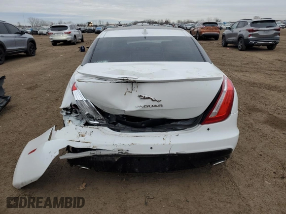 2016 Jaguar XJ R-Sport с VIN SAJWJ1CD9G8V92958, выставлен на аукционе Copart как лот 44177915 с пробегом Не указан миль и Списание • Salvage title. История ставок и продаж доступна на DreamBid. Изображение 6.