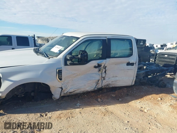 2019 Ford Super Duty F-250 SRW XL with VIN 1FD7W2B67KEG48754, listed as a IAAI auction lot 41296653 with 1 mi miles. Bid and sale history available at carsss.com. Image 14.