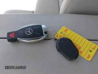 2014 Mercedes-Benz E 350 Sport z VIN WDDHF5KB0EA859397, wystawiony jako IAAI lot #41996300 z przebiegiem 110 196 mil mil oraz . Historia ofert i sprzedaży dostępna na DreamBid. Obrazek 11.
