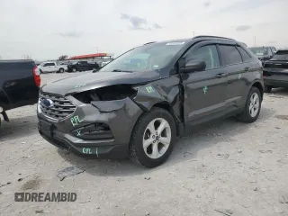 2020 Ford Edge SE z VIN 2FMPK3G91LBB14182, wystawiony jako Copart lot #53559285 z przebiegiem 104 585 mil mil oraz Szkody całkowita. Historia ofert i sprzedaży dostępna na DreamBid. Obrazek 1.