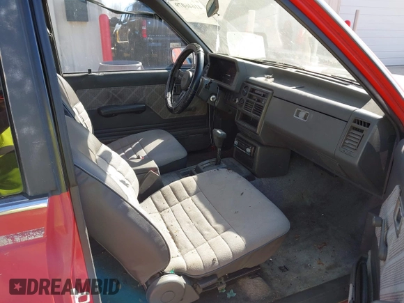 1991 Mazda B-Series Truck with VIN JM2UF3130M0121445, listed as a IAAI auction lot 41646079 with 271,494 mi miles and . Bid and sale history available at DreamBid. Image 5.