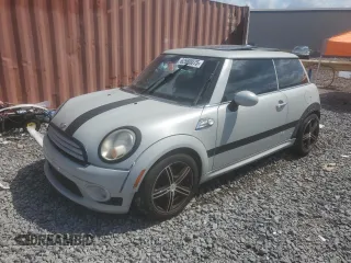 2011 MINI Hardtop with VIN WMWSU3C55BT095286, listed as a Copart auction lot 62580075 with 99,253 mi miles and Clean title. Bid and sale history available at DreamBid. Image 1.