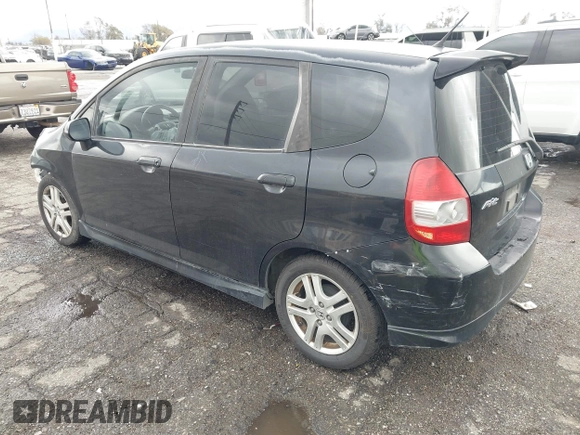 2008 Honda Fit Sport with VIN JHMGD386X8S063067, listed as a IAAI auction lot 41798520 with 282,302 mi miles. Bid and sale history available at carsss.com. Image 3.