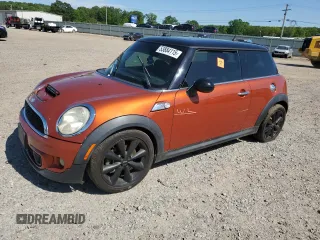 2011 MINI Hardtop S with VIN WMWSV3C53BTY12779, listed as a Copart auction lot 53884115 with Not Provided miles and Salvage Title. Bid and sale history available at DreamBid. Image 1.