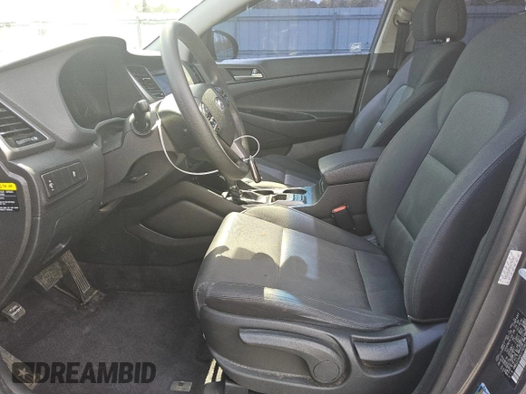 2018 Hyundai Tucson SE z VIN KM8J2CA49JU792947, wystawiony jako Copart lot #52633895 z przebiegiem 75 690 mil mil oraz Tytuł czysty. Historia ofert i sprzedaży dostępna na DreamBid. Obrazek 7.