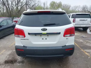2012 Kia Sorento EX with VIN 5XYKU4A6XCG290754, listed as a IAAI auction lot 41918932 with 190,679 mi miles and . Bid and sale history available at carsss.com. Image 17.