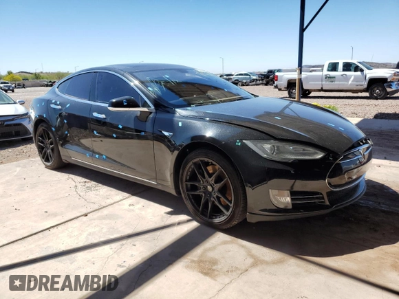 2013 Tesla Model S Performance с VIN 5YJSA1DP8DFP12766, выставлен на аукционе Copart как лот 50314155 с пробегом 55 820 миль миль и Списание • Salvage title. История ставок и продаж доступна на DreamBid. Изображение 4.