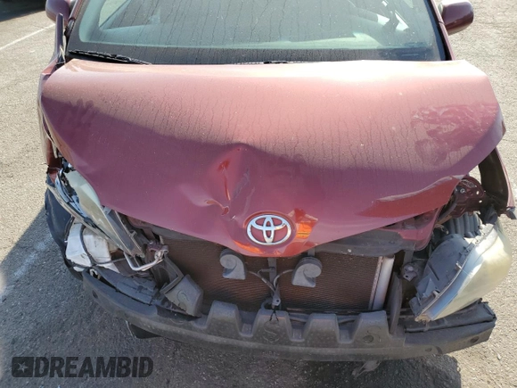 2017 Toyota Sienna SE with VIN 5TDXZ3DC3HS880002, listed as a Copart auction lot 53904715 with 159,132 mi miles and Salvage title. Bid and sale history available at DreamBid. Image 12.