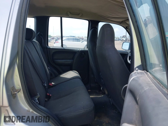 2004 Jeep Liberty Sport with VIN 1J4GK48K04W107472, listed as a IAAI auction lot 41897085 with 234,492 mi miles and . Bid and sale history available at DreamBid. Image 8.