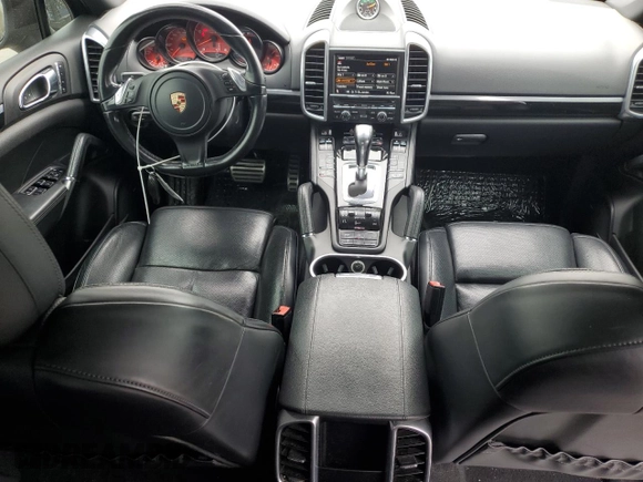 2013 Porsche Cayenne S with VIN WP1AB2A26DLA83415, listed as a Copart auction lot 58586125 with 141,439 mi miles and Salvage title. Bid and sale history available at DreamBid. Image 8.