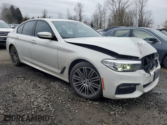 2018 BMW 5 Series 530e xDrive z VIN WBAJB1C56JB084422, wystawiony jako Copart lot #47596335 z przebiegiem 68 276 mil mil oraz Szkoda całkowita • Salvage title. Historia ofert i sprzedaży dostępna na DreamBid. Obrazek 4.