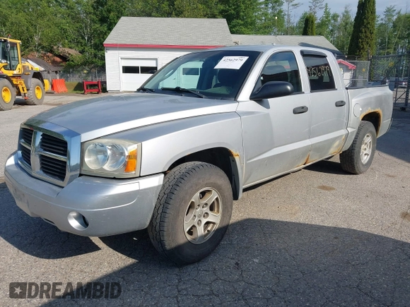 2006 Dodge Dakota SLT with VIN 1D7HW48N56S503261, listed as a IAAI auction lot 42562979 with 200,676 mi miles and . Bid and sale history available at DreamBid. Image 17.