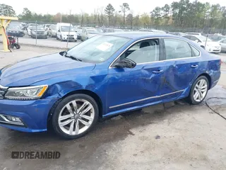 2017 Volkswagen Passat 1.8T SE w/Technology with VIN 1VWGT7A32HC003089, listed as a IAAI auction lot 41933870 with 118,863 mi miles. Bid and sale history available at carsss.com. Image 6.