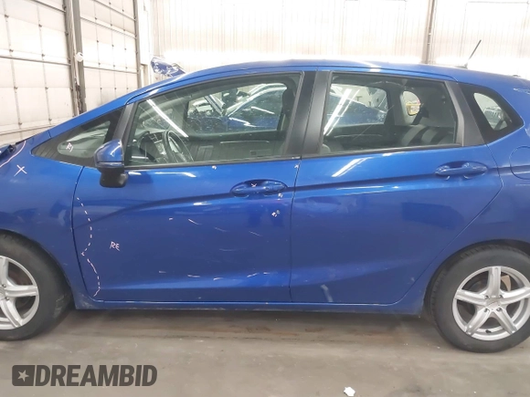 2018 Honda Fit EX-L with VIN 3HGGK5H9XJM703209, listed as a IAAI auction lot 41877277 with 101,062 mi miles. Bid and sale history available at carsss.com. Image 15.