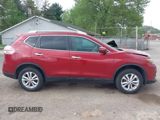 2015 Nissan Rogue SL with VIN 5N1AT2MV0FC822619, listed as a IAAI auction lot 42127713 with 138,825 mi miles and . Bid and sale history available at carsss.com. Image 13.