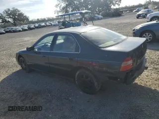 1994 Honda Accord EX w/Leather with VIN 1HGCD566XRA118799, listed as a Copart auction lot 84399354 with 124,229 mi miles and Salvage Title. Bid and sale history available at carsss.com. Image 2.