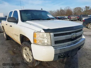 2008 Chevrolet Silverado 1500 LT w/1LT with VIN 3GCEK13M78G127985, listed as a IAAI auction lot 41453826 with 279,748 mi miles. Bid and sale history available at carsss.com. Image 6.