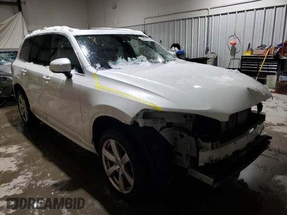 2020 Volvo XC90 Momentum with VIN YV4A221K7L1571054, listed as a Copart auction lot 88406735 with 153,338 mi miles and Salvage Title. Bid and sale history available at DreamBid. Image 4.