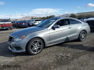 2014 Mercedes-Benz E-Class E 350 with VIN WDDKJ8JB0EF280890, listed as a Copart auction lot 45428125 with 121,492 mi miles and Salvage Title. Bid and sale history available at carsss.com. Image 1.
