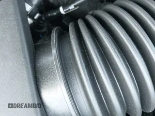 2025 Chevrolet Silverado 1500 z VIN 3GCPKKEK7SG101078, wystawiony jako IAAI lot #42076501 z przebiegiem 2 089 mil mil oraz . Historia ofert i sprzedaży dostępna na DreamBid. Obrazek 21.