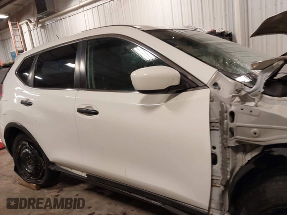 2016 Nissan Rogue SL with VIN 5N1AT2MV2GC825264, listed as a IAAI auction lot 41883764 with 125,006 mi miles and . Bid and sale history available at DreamBid. Image 14.