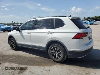 2021 Volkswagen Tiguan SE z VIN 3VV3B7AX2MM005670, wystawiony jako Copart lot #63139705 z przebiegiem 88 052 mil mil oraz Szkoda całkowita • Salvage title. Historia ofert i sprzedaży dostępna na DreamBid. Obrazek 2.
