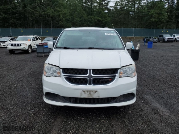 2014 Dodge Grand Caravan SXT with VIN 2C4RDGCGXER128045, listed as a Copart auction lot 50456195 with 173,770 mi miles and Clean Title. Bid and sale history available at carsss.com. Image 5.