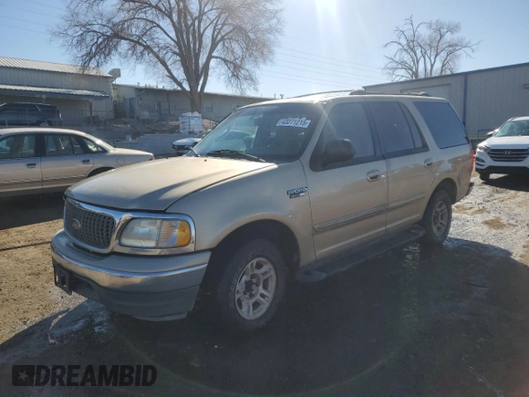 2000 Ford Expedition XLT with VIN 1FMRU15LXYLB33052, listed as a Copart auction lot 43271215 with 199,675 mi miles and Salvage Title. Bid and sale history available at carsss.com. Image 1.