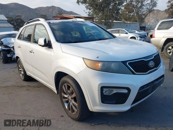 2012 Kia Sorento SX with VIN 5XYKW4A29CG224803, listed as a IAAI auction lot 41493527 with 228,065 mi miles. Bid and sale history available at carsss.com. Image 1.