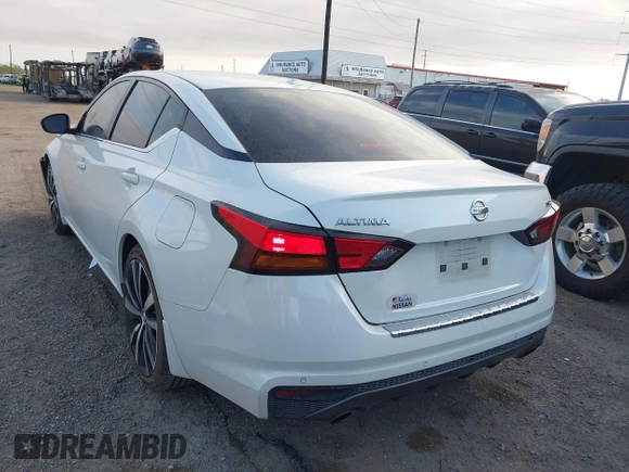 2022 Nissan Altima SR z VIN 1N4BL4CV3NN362578, wystawiony jako IAAI lot #41692324 z przebiegiem 31 877 mil mil oraz . Historia ofert i sprzedaży dostępna na DreamBid. Obrazek 3.
