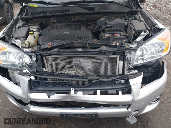 2011 Toyota RAV4 Sport with VIN JTMRK4DV7B5099808, listed as a IAAI auction lot 41955282 with 177,431 mi miles. Bid and sale history available at carsss.com. Image 18.
