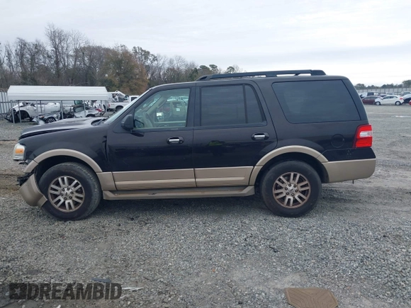 2013 Ford Expedition XLT z VIN 1FMJU1H56DEF62892, wystawiony jako IAAI lot #41388210 z przebiegiem 210 803 mil mil oraz . Historia ofert i sprzedaży dostępna na DreamBid. Obrazek 15.