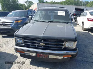 1987 Chevrolet Blazer с VIN 1GNCS18R2H8188749, выставлен на аукционе IAAI как лот 42705290 с пробегом 110 735 миль миль и . История ставок и продаж доступна на DreamBid. Изображение 12.