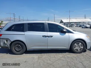 2014 Honda Odyssey LX with VIN 5FNRL5H24EB008838, listed as a IAAI auction lot 41987432 with 276,432 mi miles. Bid and sale history available at carsss.com. Image 18.