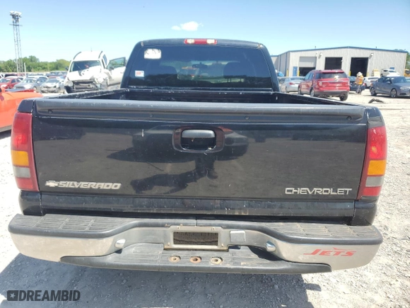2001 Chevrolet Silverado 1500 LS with VIN 2GCEC19T111342482, listed as a Copart auction lot 54454385 with 302,583 mi miles and Clean Title. Bid and sale history available at carsss.com. Image 6.