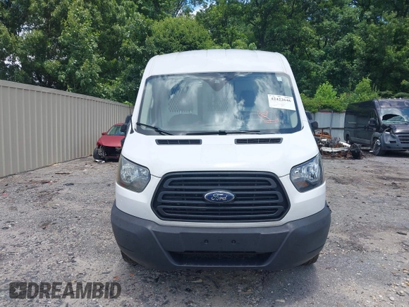 2019 Ford Transit z VIN 1FTBW2CM5KKB43860, wystawiony jako IAAI lot #42422646 z przebiegiem 129 215 mil mil oraz . Historia ofert i sprzedaży dostępna na DreamBid. Obrazek 12.