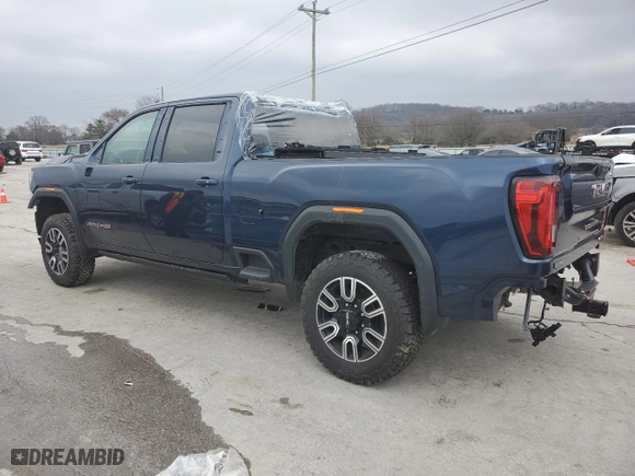 2022 GMC Sierra 2500HD AT4 with VIN 1GT49PEY6NF277397, listed as a Copart auction lot 43767195 with 34,304 mi miles and Salvage Title. Bid and sale history available at carsss.com. Image 2.