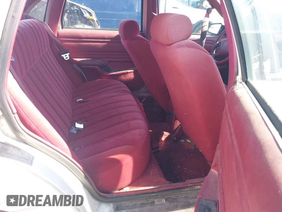 1993 Ford Tempo z VIN 1FAPP36X7PK153107, wystawiony jako IAAI lot #41867198 z przebiegiem 9 377 mil mil oraz . Historia ofert i sprzedaży dostępna na DreamBid. Obrazek 8.