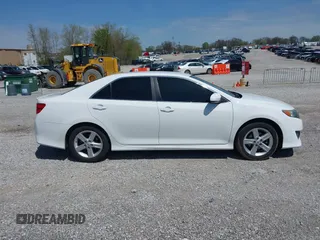 2013 Toyota Camry L with VIN 4T1BF1FK8DU218865, listed as a IAAI auction lot 41983521 with 139,533 mi miles. Bid and sale history available at carsss.com. Image 13.