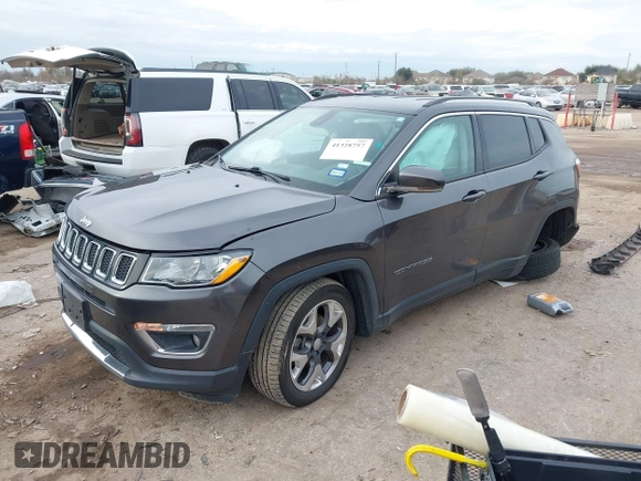 2019 Jeep Compass Limited with VIN 3C4NJCCBXKT676205, listed as a IAAI auction lot 41328757 with 83,446 mi miles. Bid and sale history available at carsss.com. Image 17.