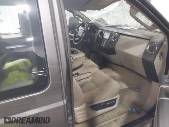 2008 Ford Super Duty F-250 SRW XL with VIN 1FTSX21R08EA75602, listed as a IAAI auction lot 41209751 with 138,517 mi miles. Bid and sale history available at carsss.com. Image 5.