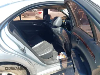 2007 Mercedes-Benz S 550 with VIN WDDNG71X87A070944, listed as a IAAI auction lot 41827529 with 267,847 mi miles and . Bid and sale history available at carsss.com. Image 8.
