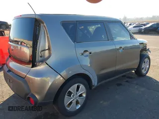 2015 Kia Soul with VIN KNDJN2A22F7169714, listed as a IAAI auction lot 41431556 with 122,834 mi miles. Bid and sale history available at carsss.com. Image 19.